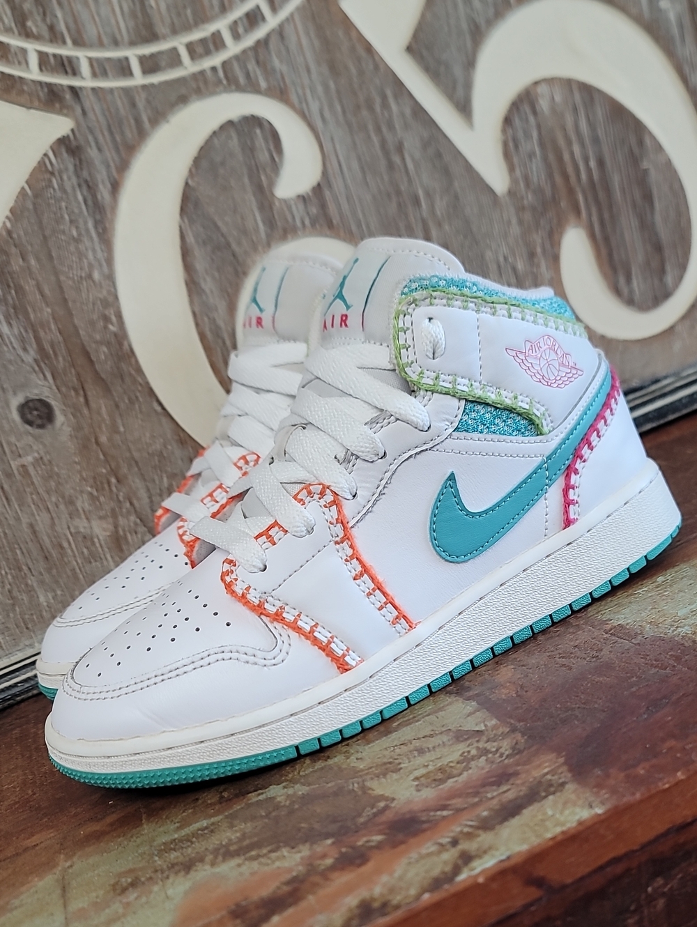 Nike Air Jordan 1 Mid SE 'Multi Knit' Wmns 6.5 (Good Condition) Fast Shipping - Picture 2 of 15